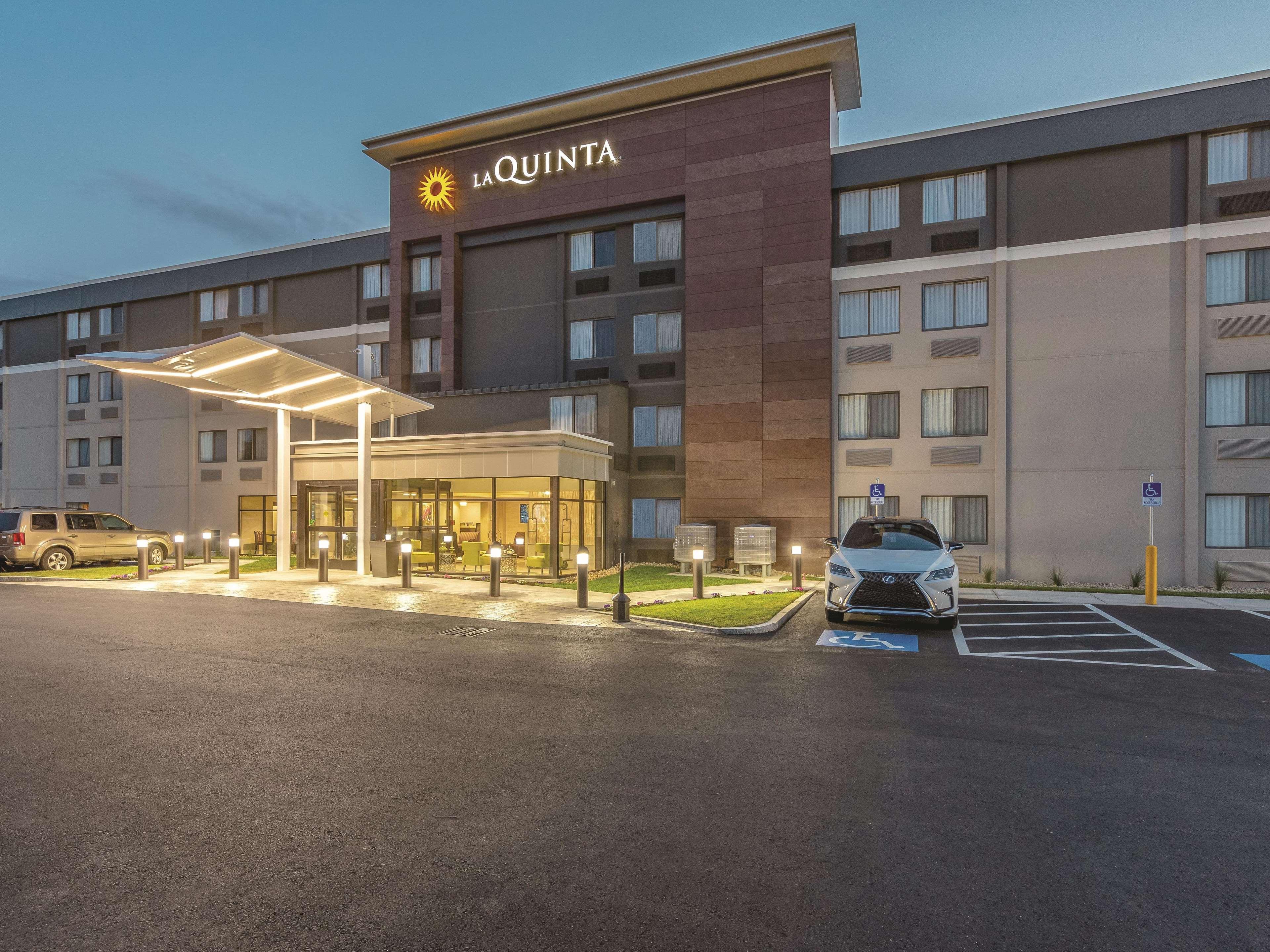 La Quinta By Wyndham Salem Nh Hotel Buitenkant foto